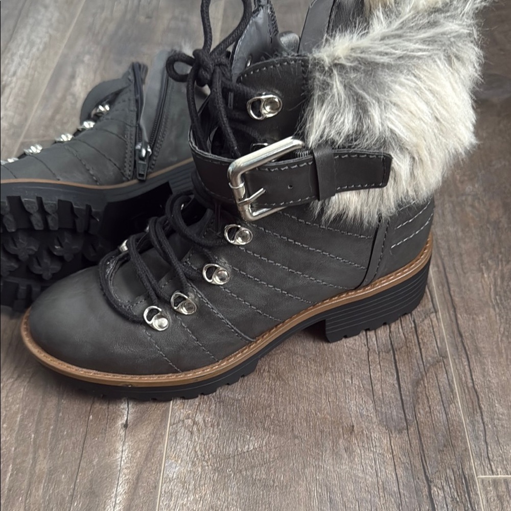 American Rag Gray Combat Boots with Fur Trim new without tags